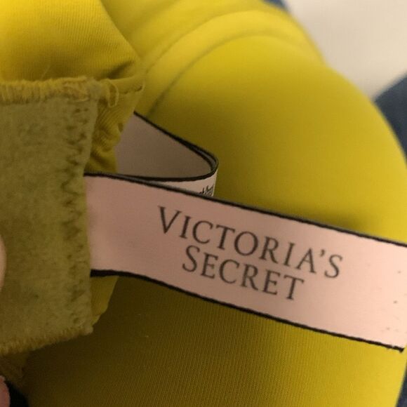 Victoria’s Secret Yellow-Green T-Shirt PushUp Full Coverage Underwire Bra Sz 36D - Picture 7 of 10